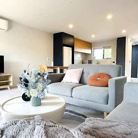Cosy Home 3Br Close To Uc
